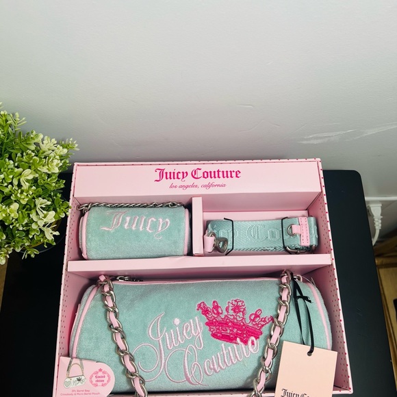 Juicy Couture Heritage Barrel Bag 3PC Gift Set - Mint & Pink NEW - Picture 5 of 14